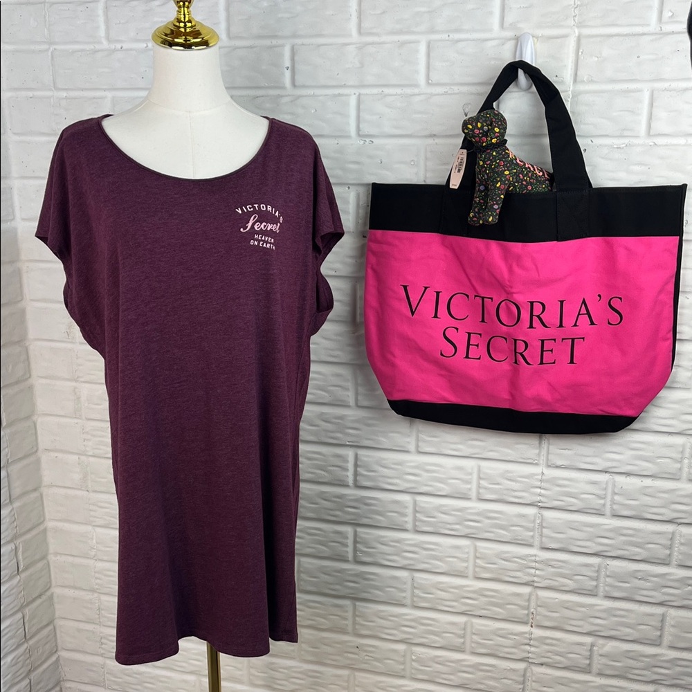 VICTORIA’S SECRET 3 BUNDLE T SHIRT LOUNGE WEAR SIZE MED, NWT TOTE AND PINK DOG